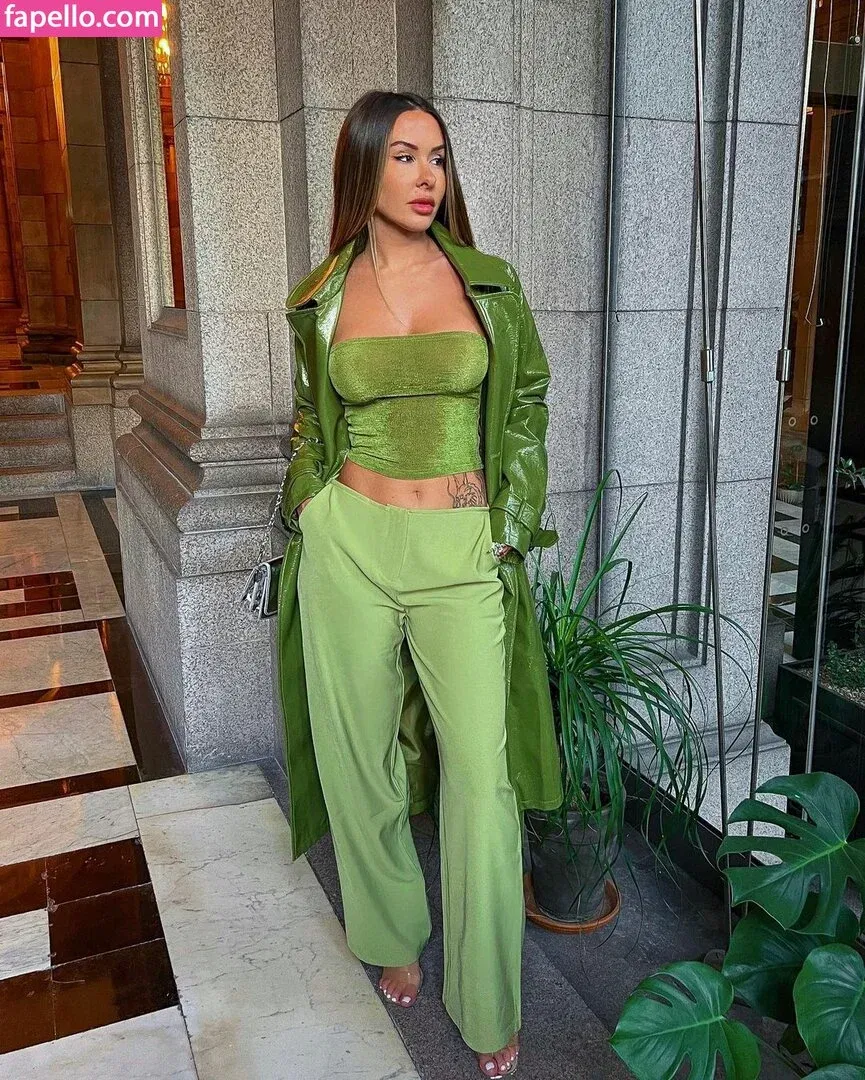 Lacey Montgomery Onlyfans Photo Gallery 