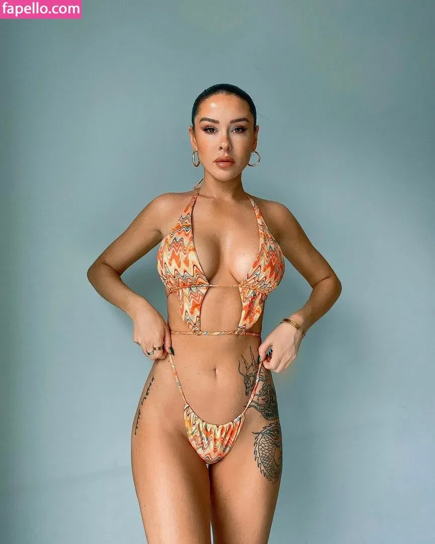 Lacey Montgomery Onlyfans Photo Gallery 