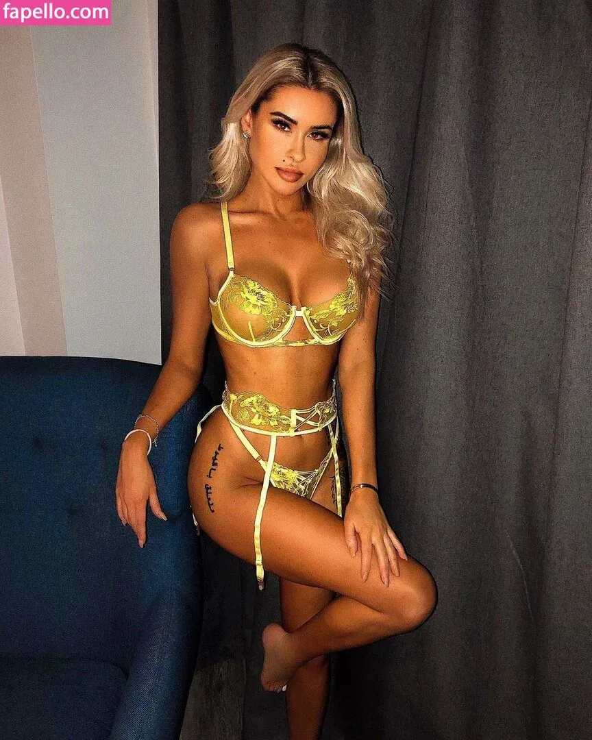 Lacey Montgomery Onlyfans Photo Gallery 