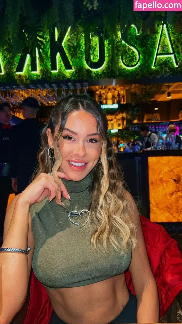 Lacey Montgomery Onlyfans Photo Gallery 