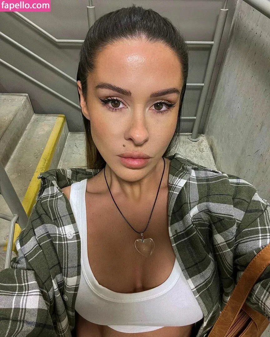 Lacey Montgomery Onlyfans Photo Gallery 