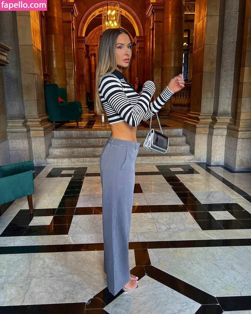 Lacey Montgomery Onlyfans Photo Gallery 