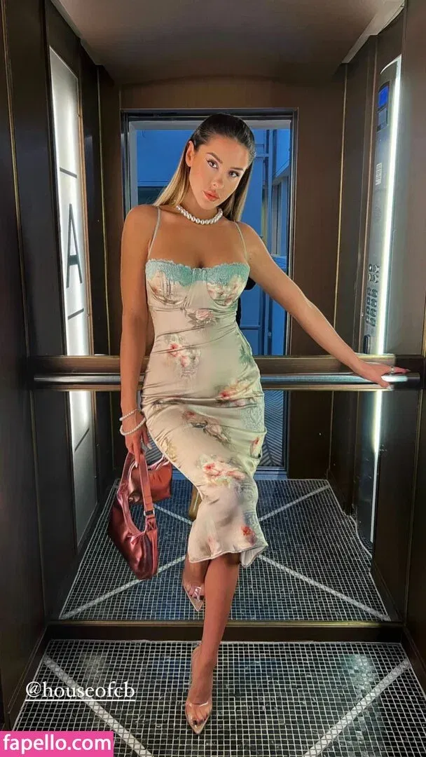 Lacey Montgomery Onlyfans Photo Gallery 