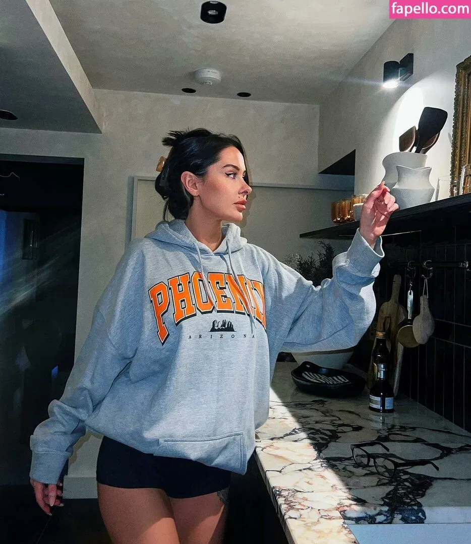 Lacey Montgomery Onlyfans Photo Gallery 