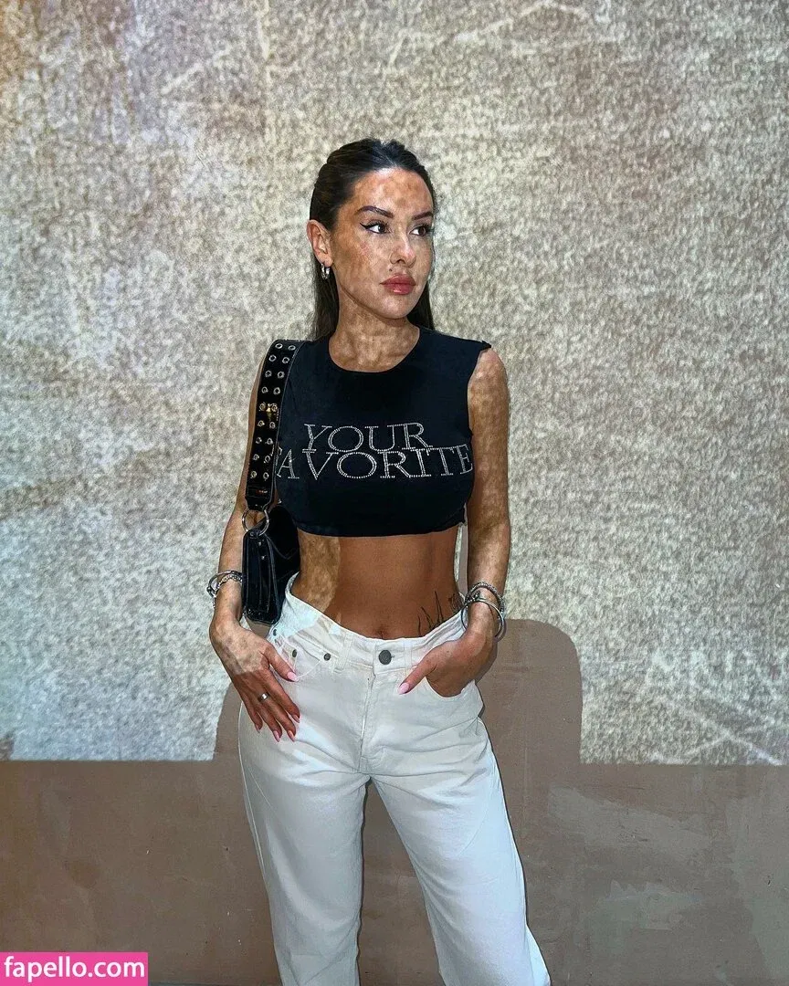 Lacey Montgomery Onlyfans Photo Gallery 