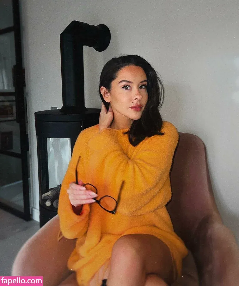 Lacey Montgomery Onlyfans Photo Gallery 