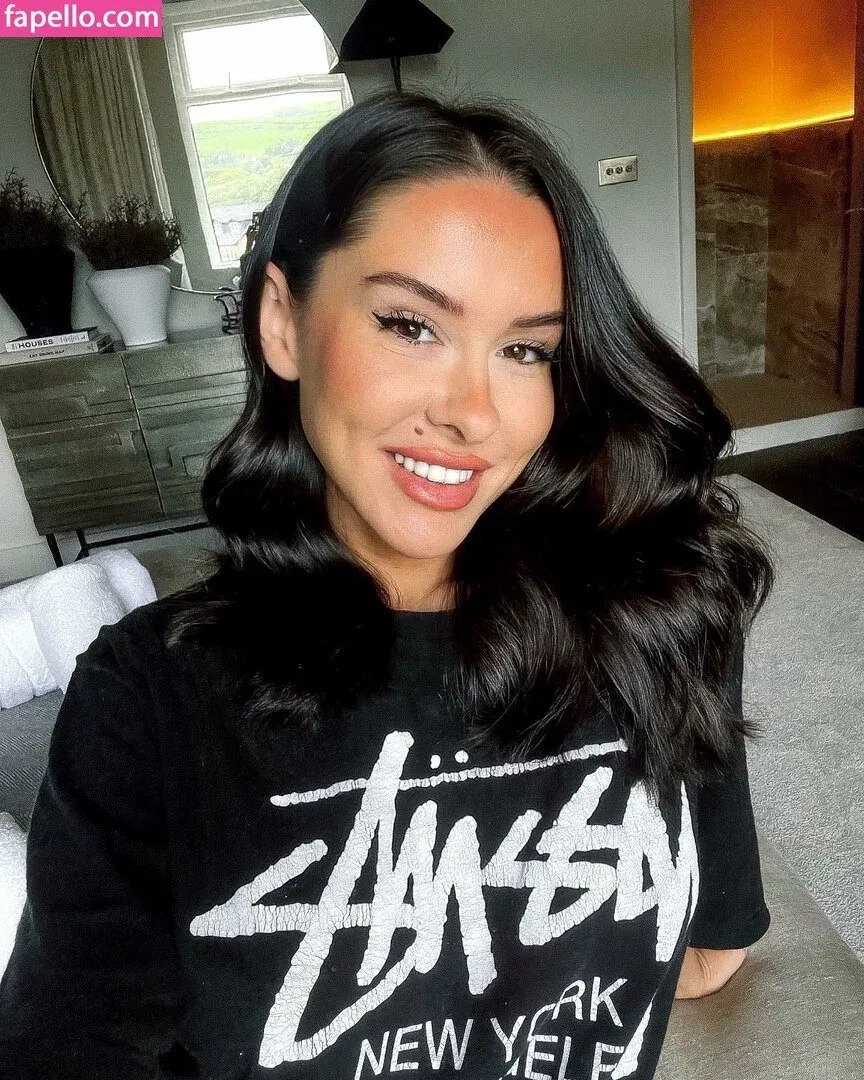 Lacey Montgomery Onlyfans Photo Gallery 