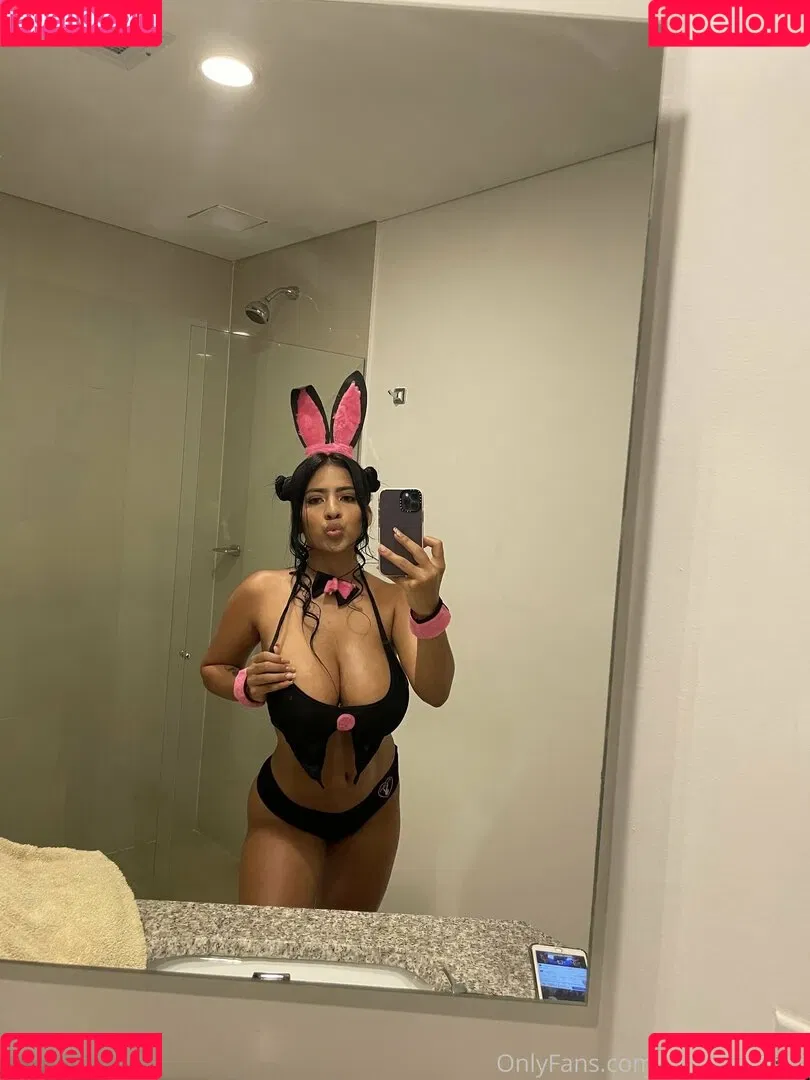 bellatorres_official Onlyfans Photo Gallery 