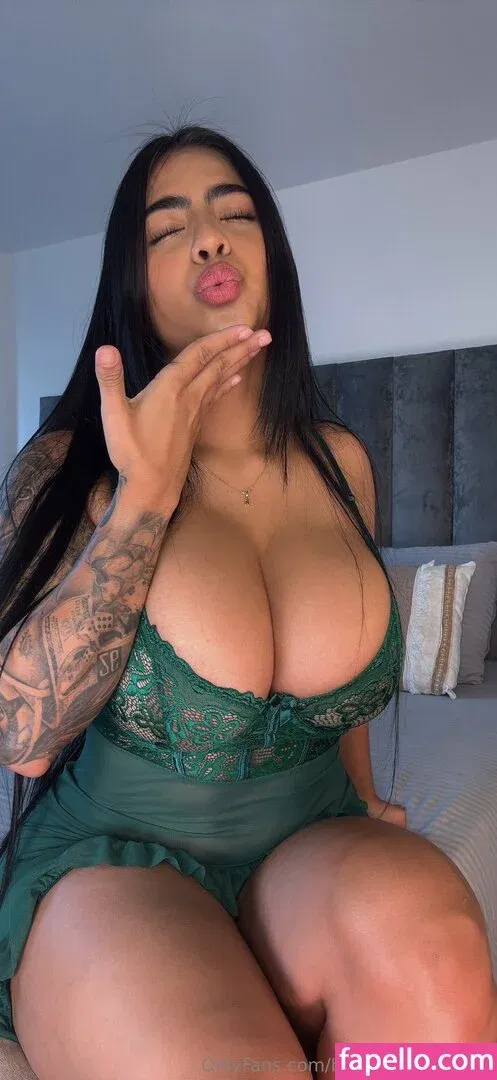 bellatorres_official Onlyfans Photo Gallery 