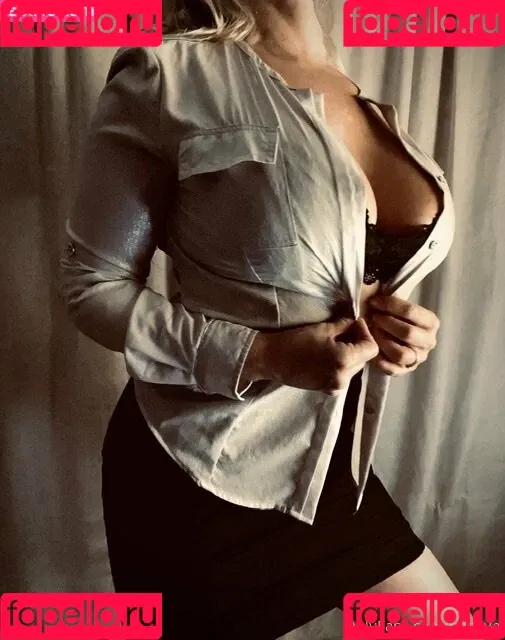 housewifeofnorway Onlyfans Photo Gallery 