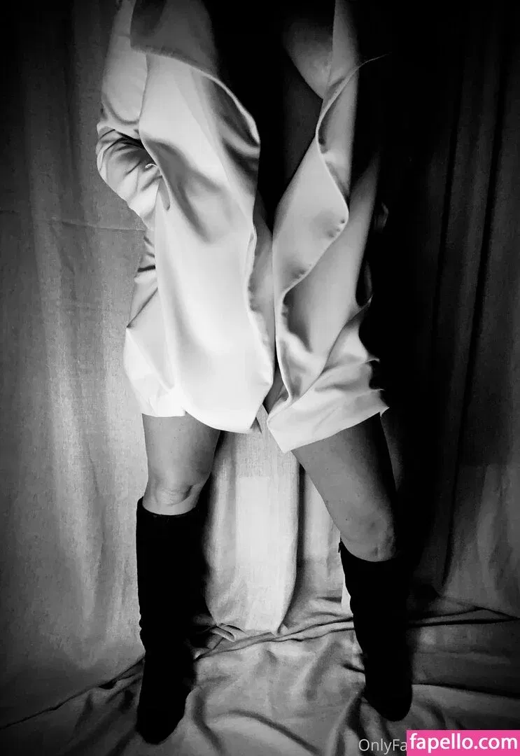 housewifeofnorway Onlyfans Photo Gallery 