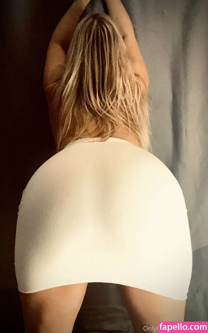 housewifeofnorway Onlyfans Photo Gallery 
