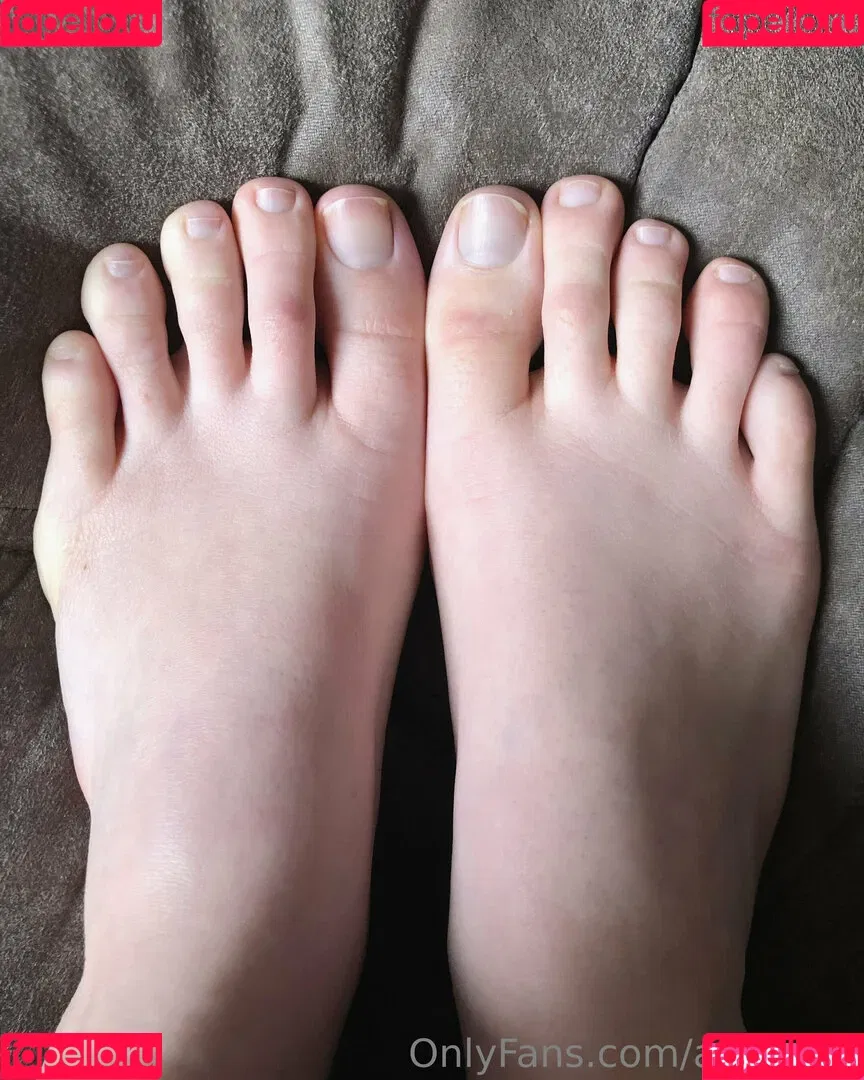 alixsoles Onlyfans Photo Gallery 