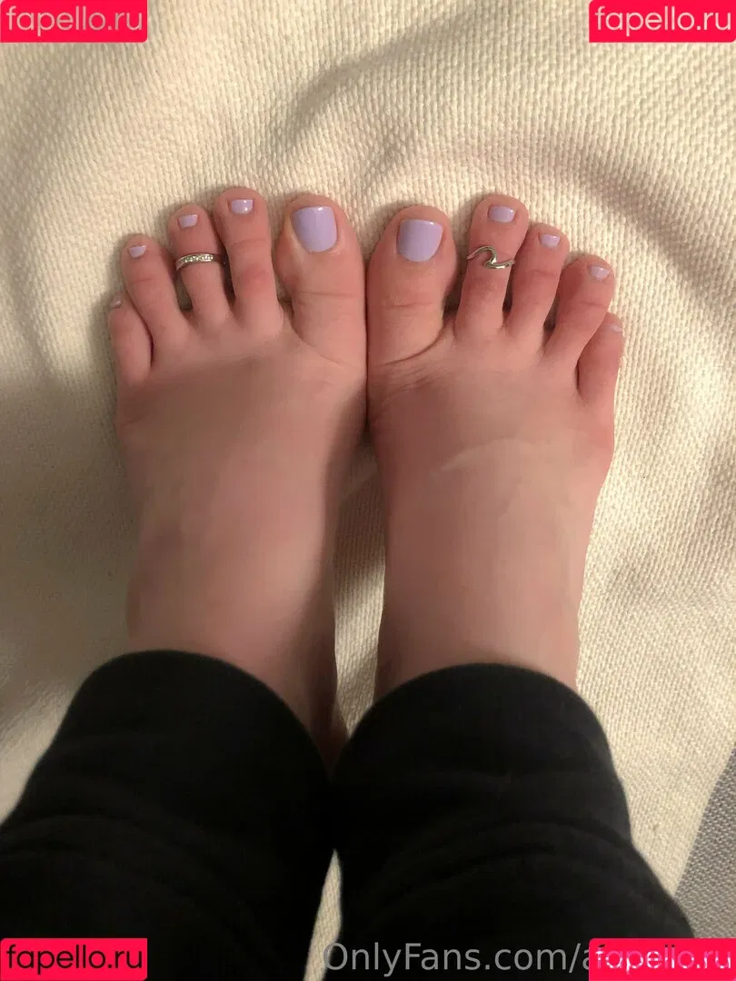 alixsoles Onlyfans Photo Gallery 
