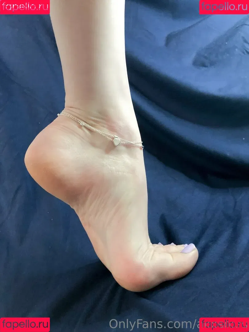alixsoles Onlyfans Photo Gallery 