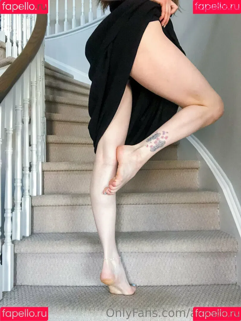 alixsoles Onlyfans Photo Gallery 