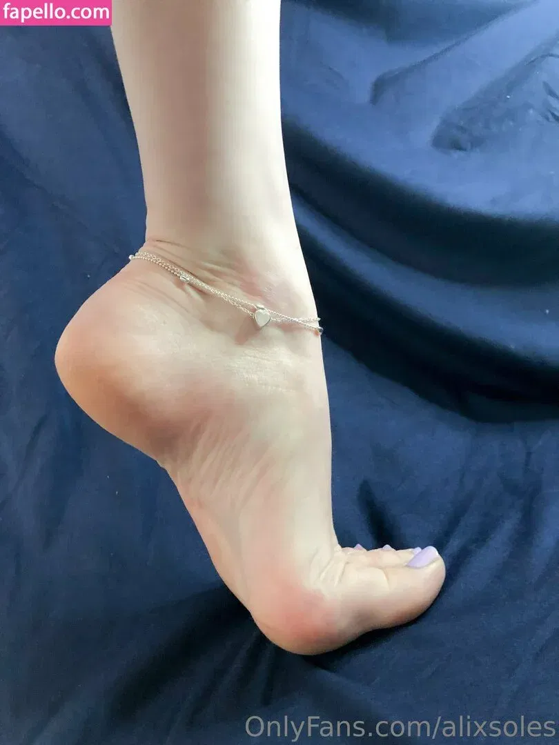 alixsoles Onlyfans Photo Gallery 