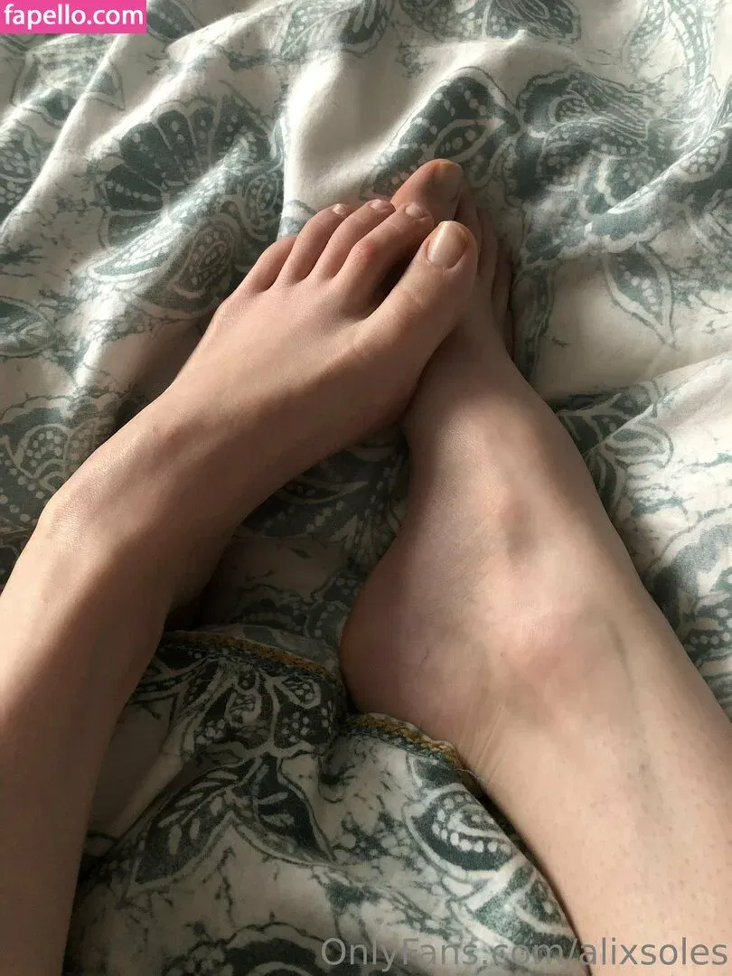 alixsoles Onlyfans Photo Gallery 