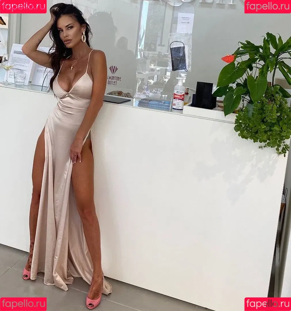 Antonella Mosetti Onlyfans Photo Gallery 