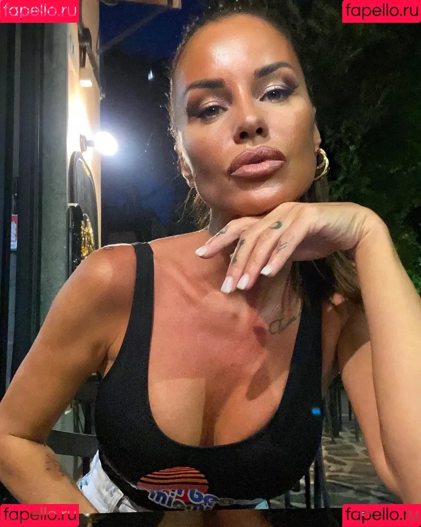 Antonella Mosetti Onlyfans Photo Gallery 