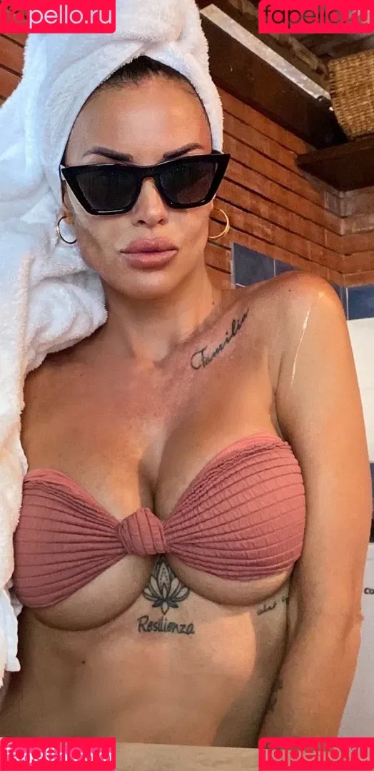 Antonella Mosetti Onlyfans Photo Gallery 