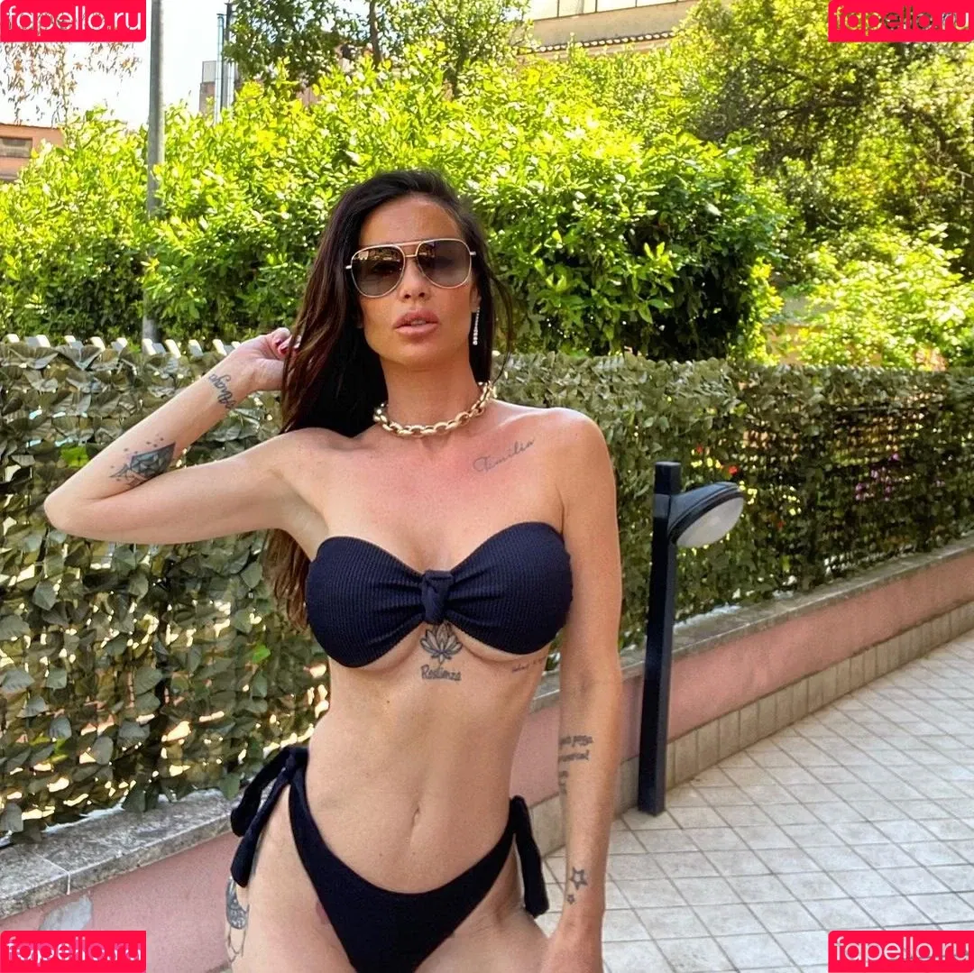 Antonella Mosetti Onlyfans Photo Gallery 