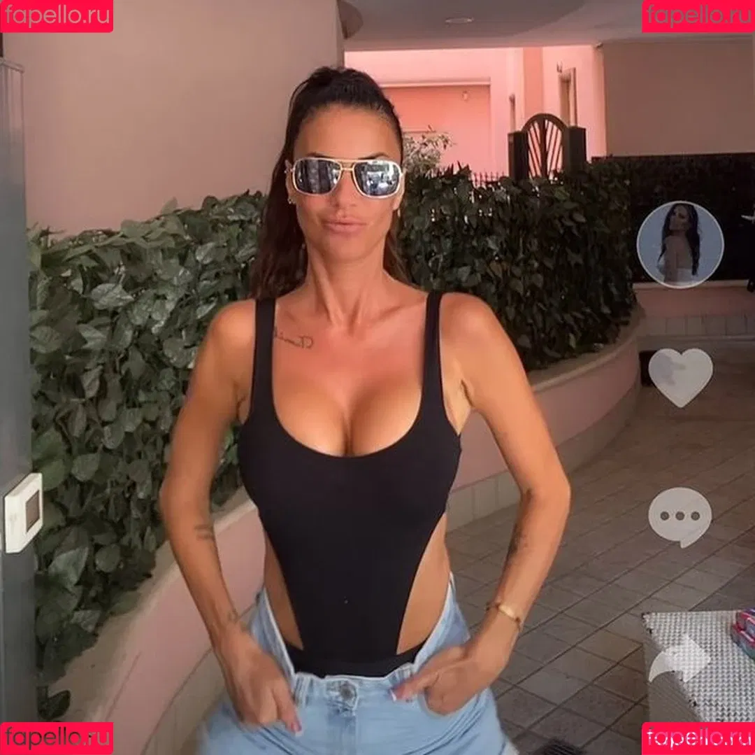 Antonella Mosetti Onlyfans Photo Gallery 