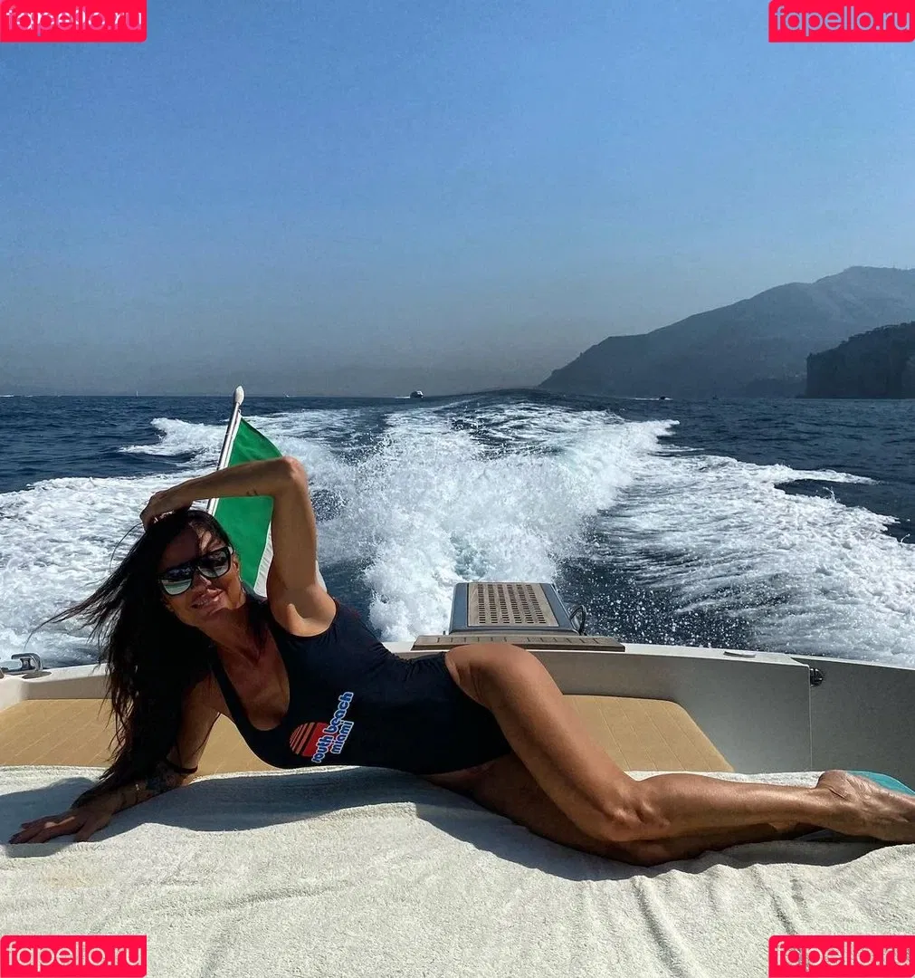 Antonella Mosetti Onlyfans Photo Gallery 