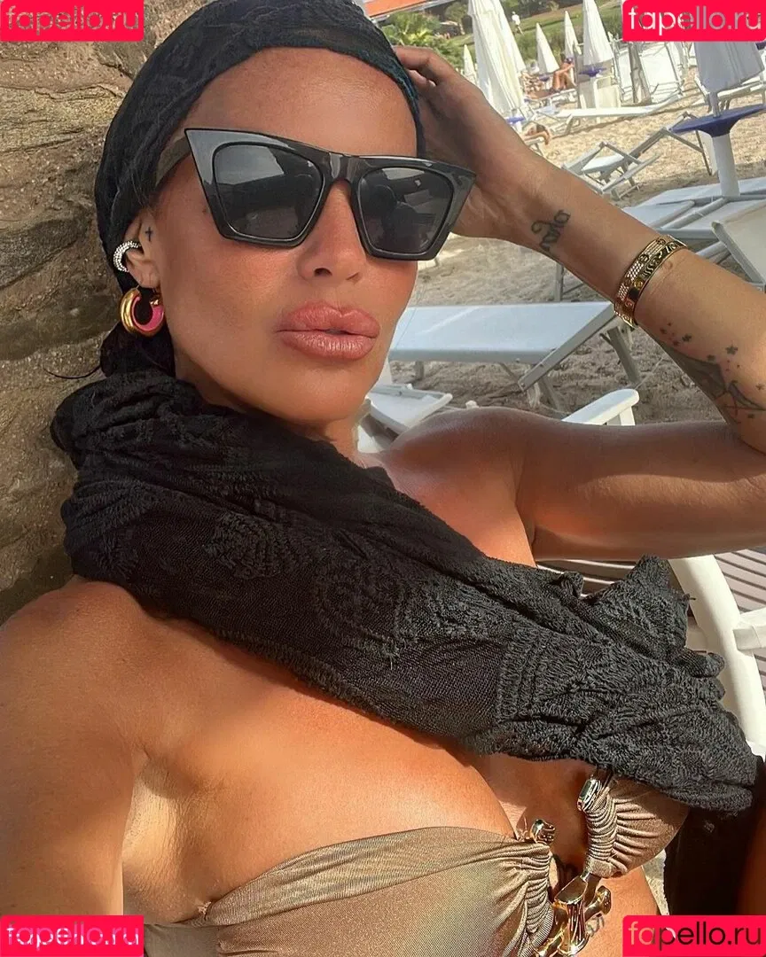 Antonella Mosetti Onlyfans Photo Gallery 
