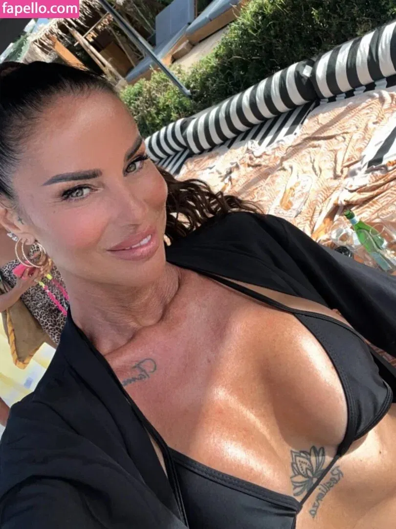 Antonella Mosetti Onlyfans Photo Gallery 