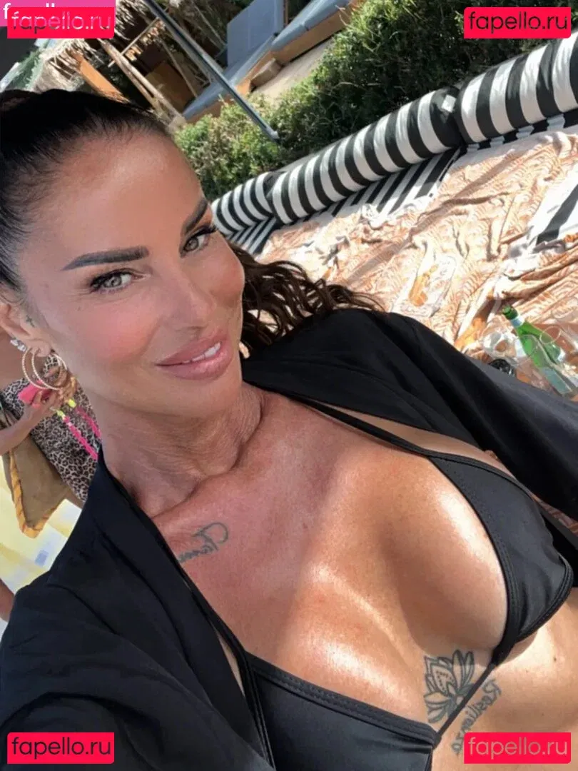 Antonella Mosetti Onlyfans Photo Gallery 