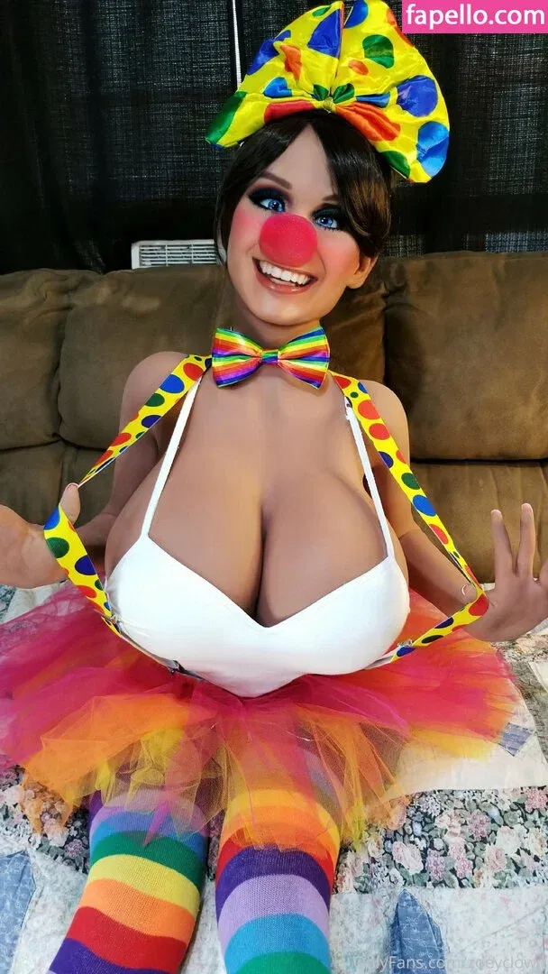 zoeyclown Onlyfans Photo Gallery 