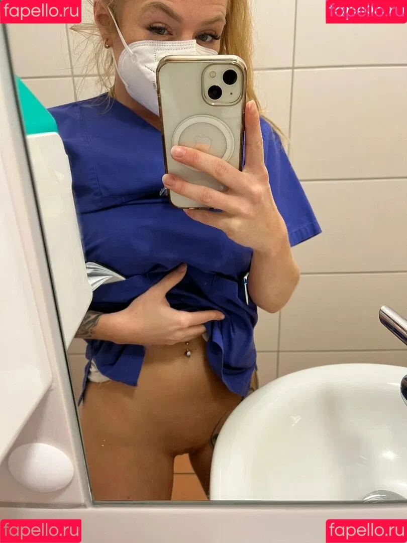 Nurselayla Onlyfans Photo Gallery 
