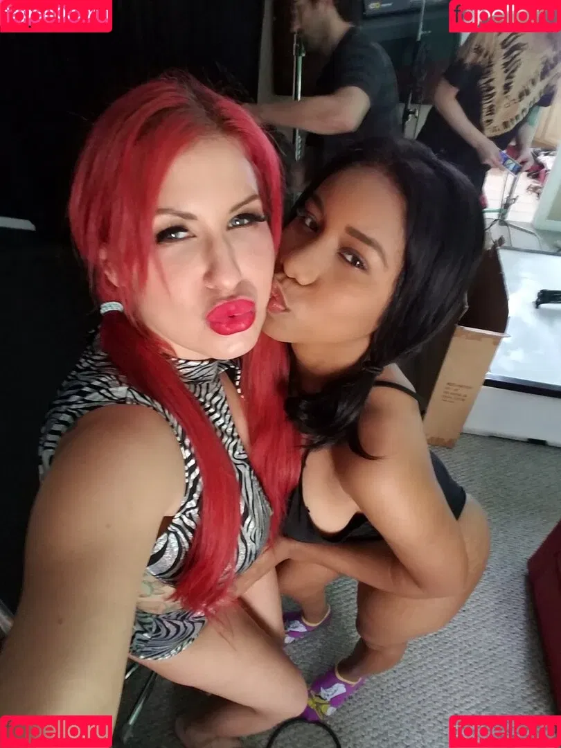 Thejennafoxx Onlyfans Photo Gallery 