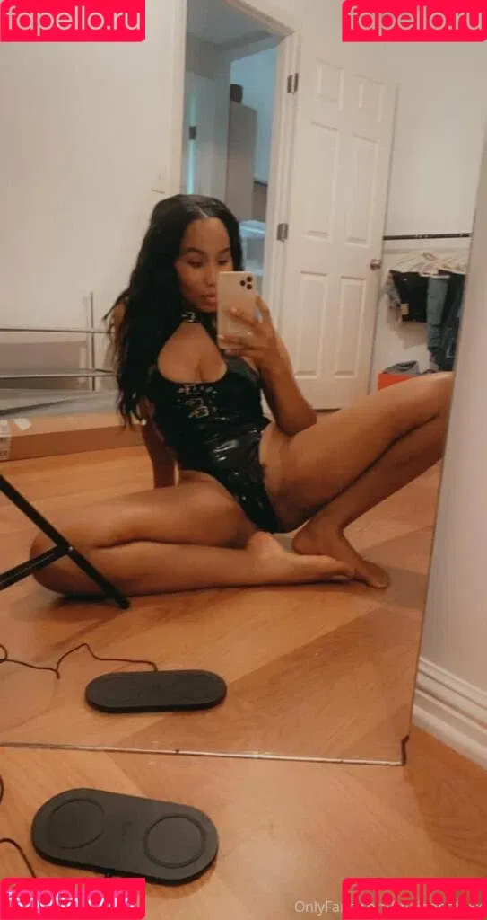 Thejennafoxx Onlyfans Photo Gallery 