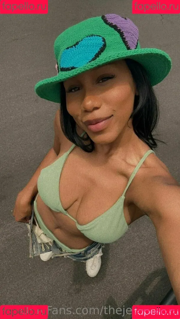 Thejennafoxx Onlyfans Photo Gallery 