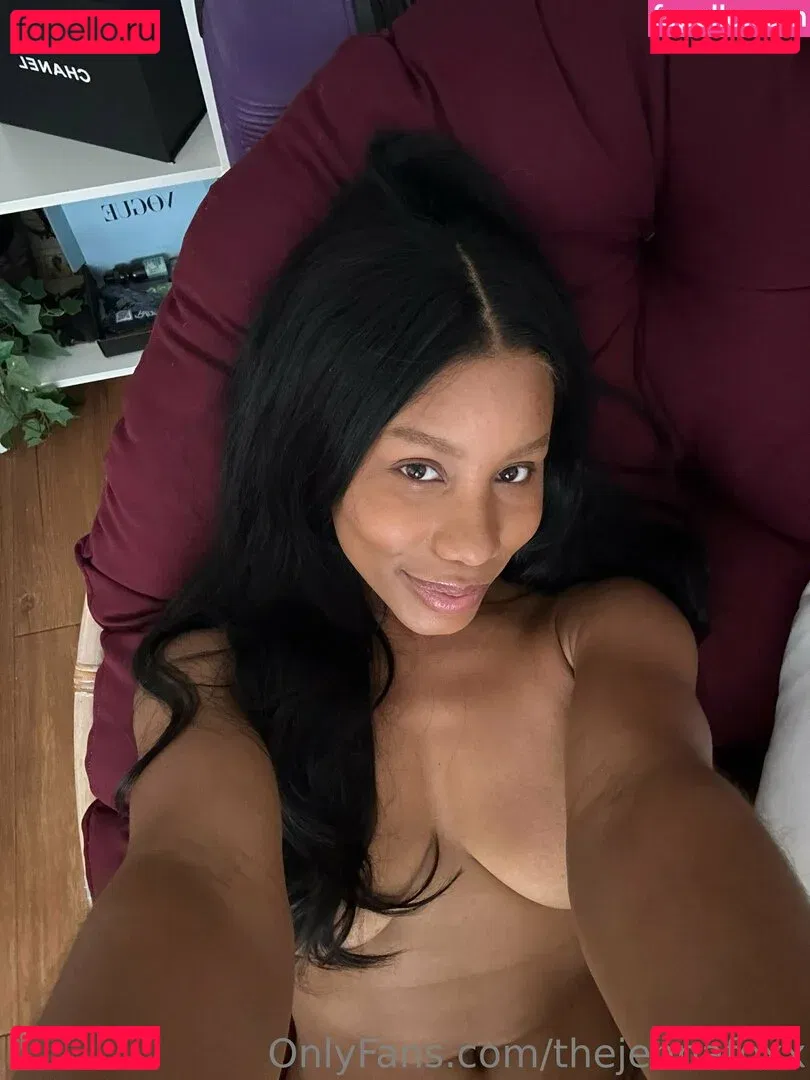 Thejennafoxx Onlyfans Photo Gallery 