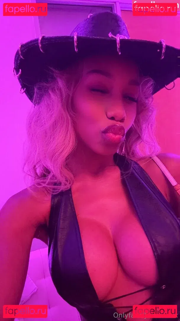 Thejennafoxx Onlyfans Photo Gallery 