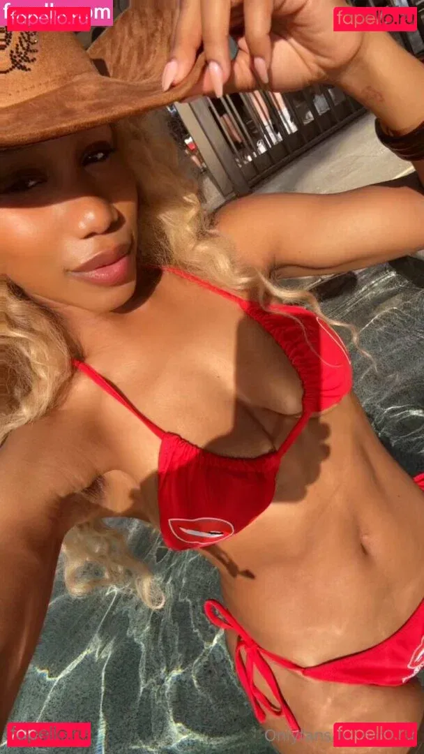 Thejennafoxx Onlyfans Photo Gallery 