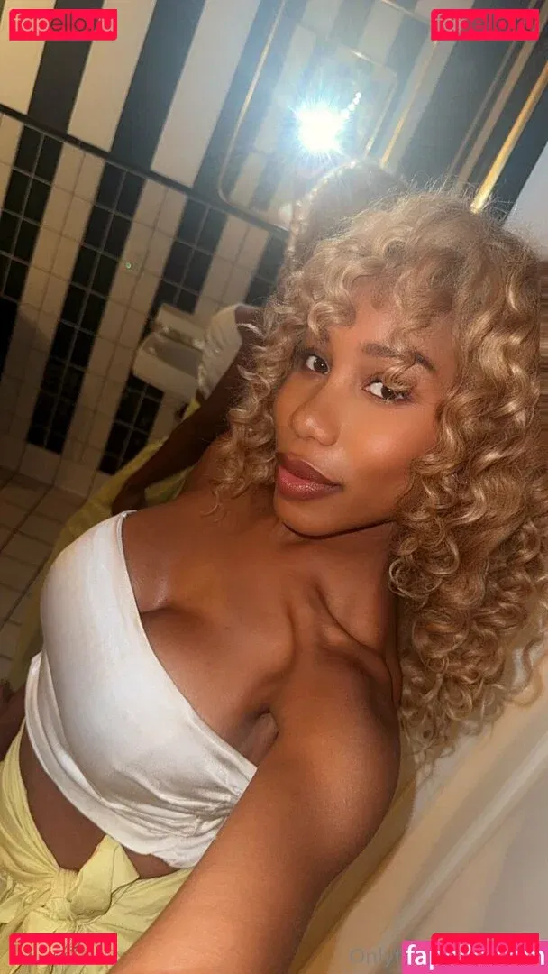 Thejennafoxx Onlyfans Photo Gallery 