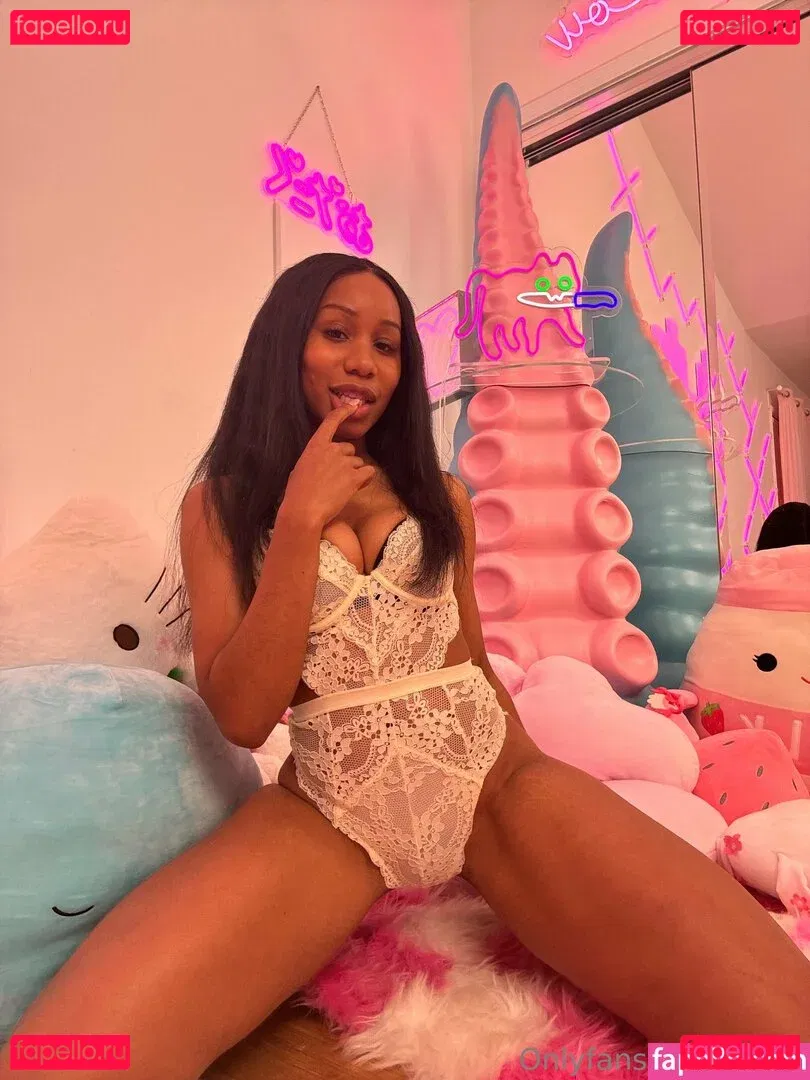 Thejennafoxx Onlyfans Photo Gallery 