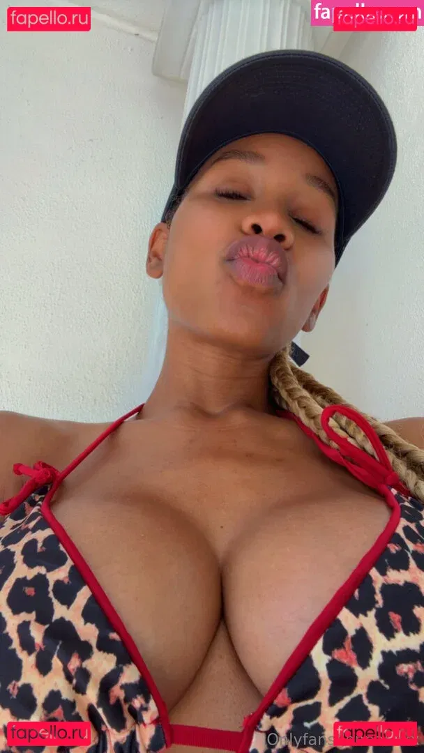 Thejennafoxx Onlyfans Photo Gallery 