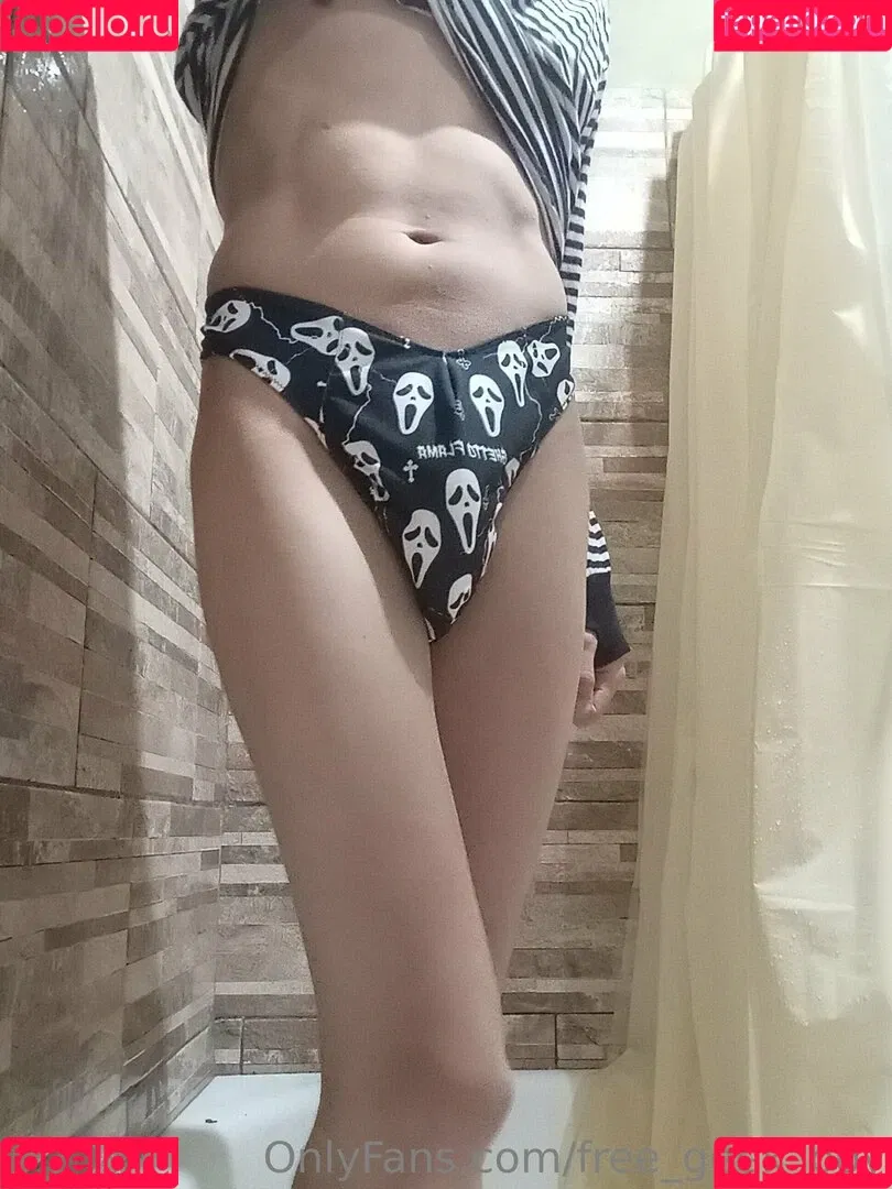 free_geek_boy Onlyfans Photo Gallery 