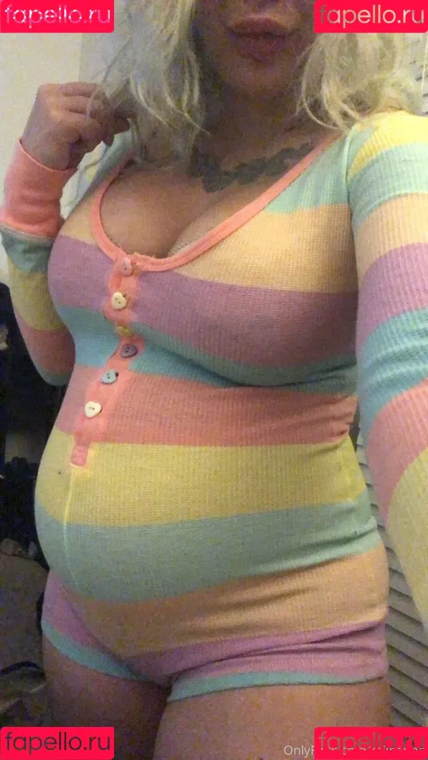Reiinapop Onlyfans Photo Gallery 