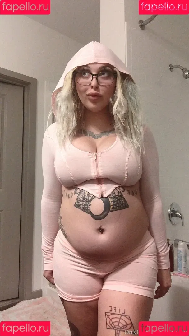 Reiinapop Onlyfans Photo Gallery 
