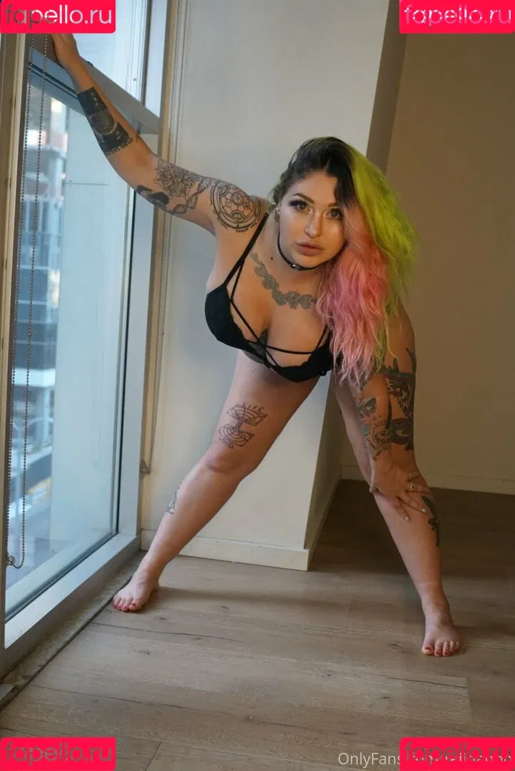 Reiinapop Onlyfans Photo Gallery 