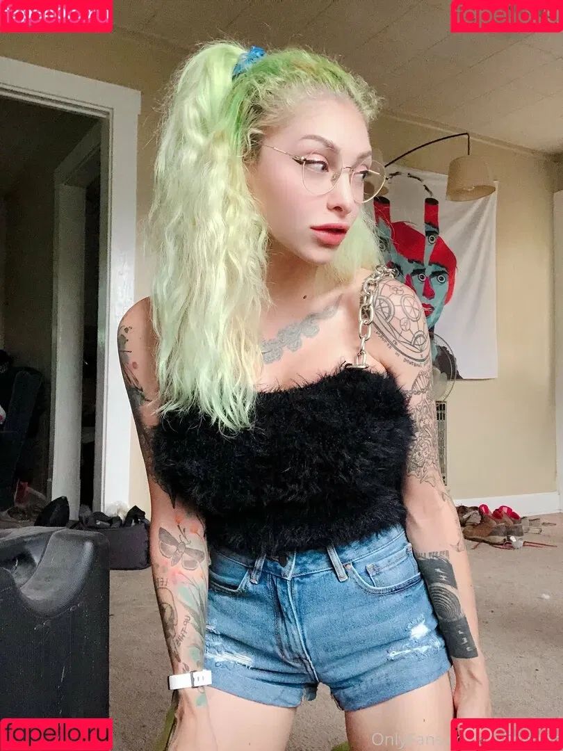 Reiinapop Onlyfans Photo Gallery 