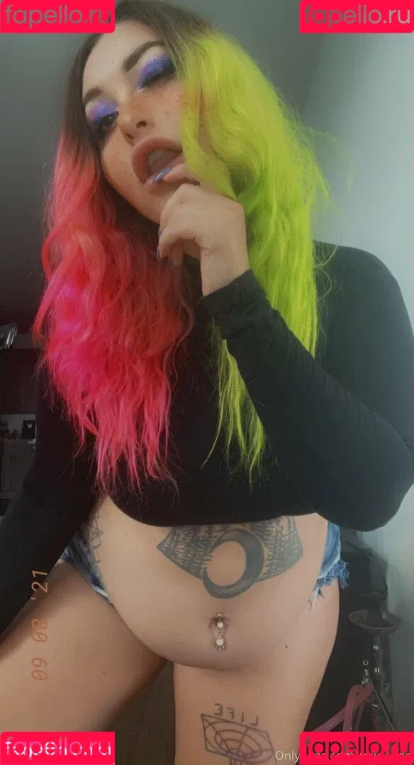 Reiinapop Onlyfans Photo Gallery 