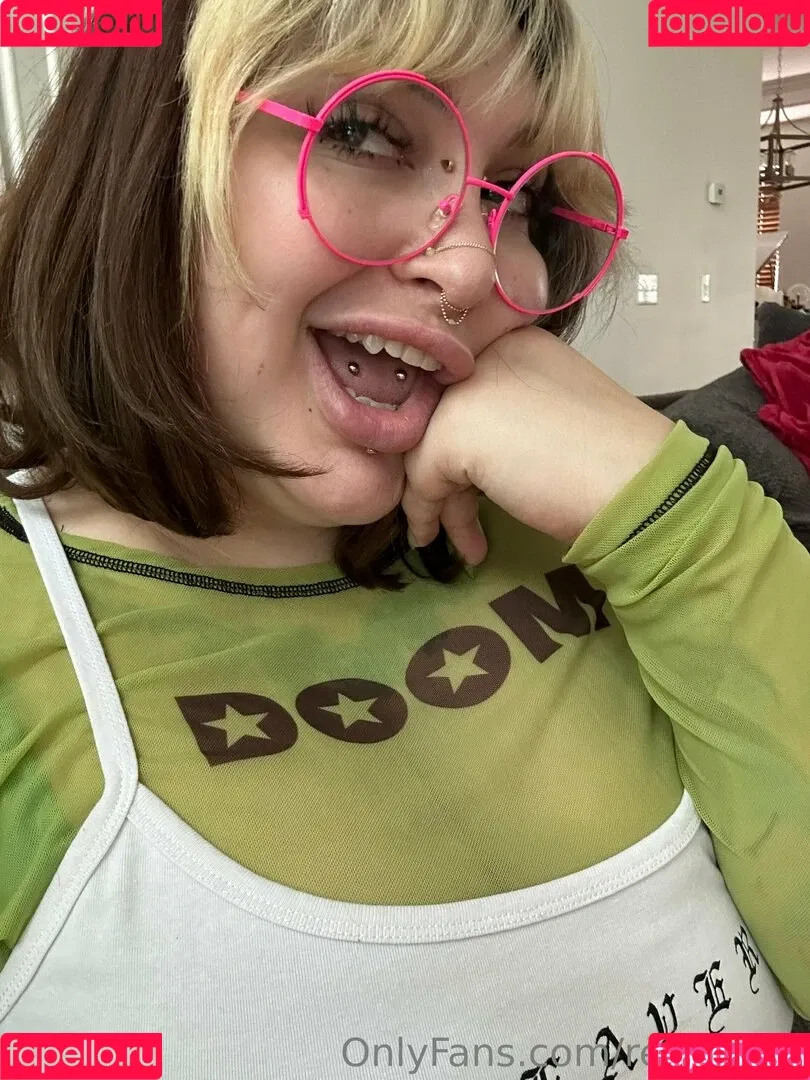Reiinapop Onlyfans Photo Gallery 