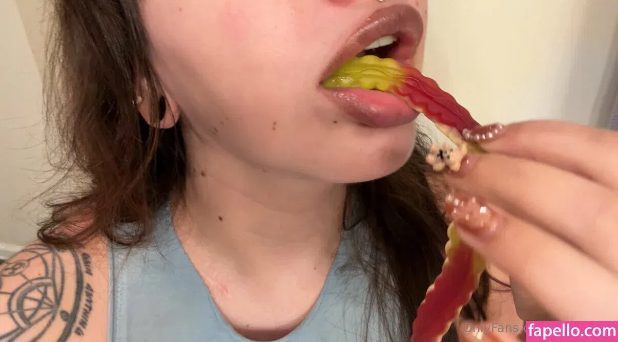 Reiinapop Onlyfans Photo Gallery 